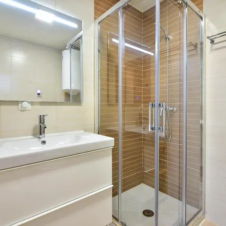 2 Bedrooms Appartement At Illa De Arousa 600 M Away From The Beach With Sea View Garden And Wifi Appartamento *