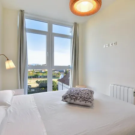 2 Bedrooms Appartement At Illa De Arousa 600 M Away From The Beach With Sea View Garden And Wifi Appartamento